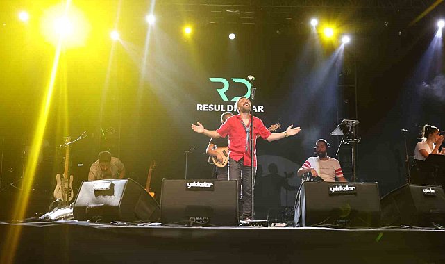 Gölbaşı'nda Türkiye Yüzyılı konserleri Resul Dindar ile devam etti