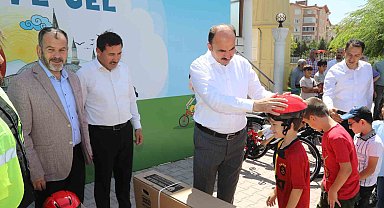 Güle Oynaya Camiye Gel Projesi'nde bisiklet dağıtımı başladı