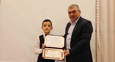 Hafızlık öğrencileri belgelerini aldı