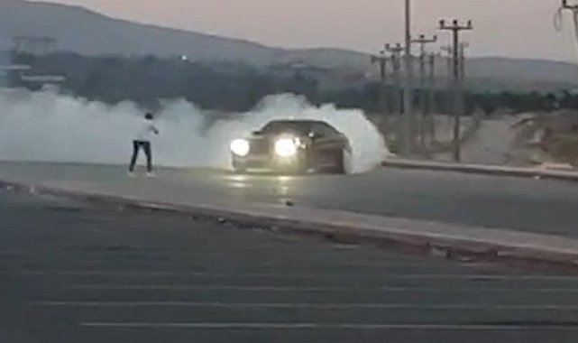 Hastane otoparkında drift yapan 19 yaşındaki sürücüye 37 bin 594 lira ceza