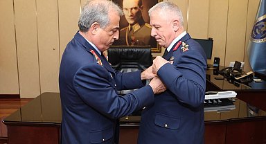 Hava Kuvvetleri Komutanlığında devir teslim töreni