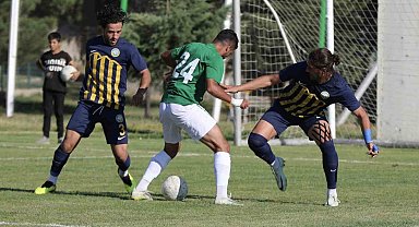 Hazırlık maçı: Kırşehirspor: 1 Talasgücü Belediyespor: 2