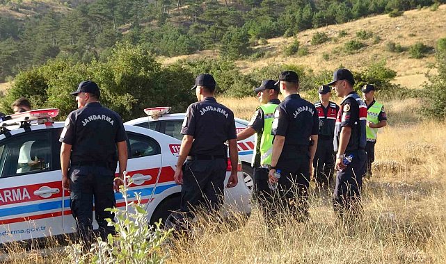 Hırsızlar ahırdaki 25 büyükbaş hayvanı çaldı