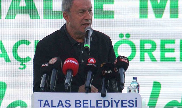 Hulusi Akar: "Teröristlerin hiçbir şekilde yaşama şansı yok. Ya adalete teslim olacaklar ya da yok olup gidecekler"