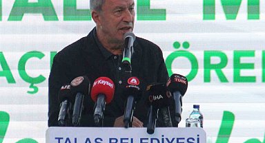 Hulusi Akar: "Teröristlerin hiçbir şekilde yaşama şansı yok. Ya adalete teslim olacaklar ya da yok olup gidecekler"