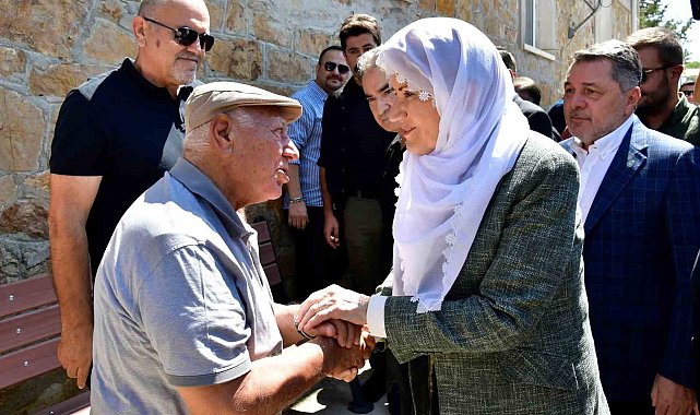 İYİ Parti lideri Akşener, cenaze törenine katıldı