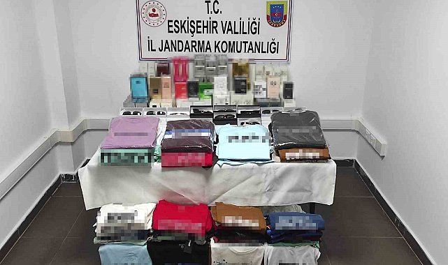 Jandarma ekipleri 451 bin TL değerinde gümrük kaçağı ürünü ele geçirdi