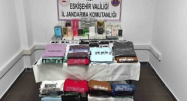 Jandarma ekipleri 451 bin TL değerinde gümrük kaçağı ürünü ele geçirdi