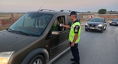 Jandarma ekiplerinin trafik denetiminde 396 araca 610 bin TL ceza yazıldı