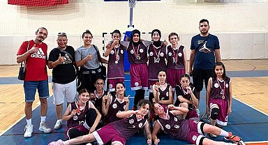Karaman ANALİG kız basketbol takımı yarı finalde