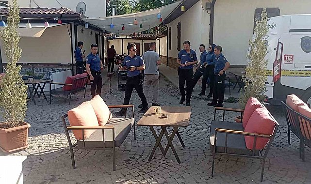 Kavgada akrabasını göğsünden ve kolundan vurdu