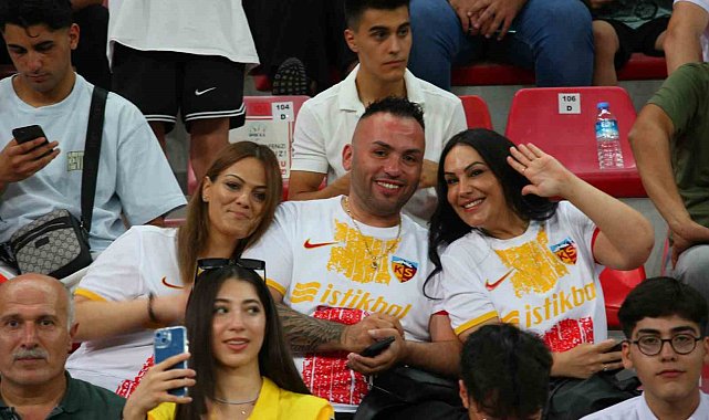 Kayserispor - Galatasaray maçını 20 bin 523 kişi izledi