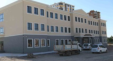 Keriman Erkan İlkokulu ve Rasime Erkan Anaokulu'nda sona doğru
