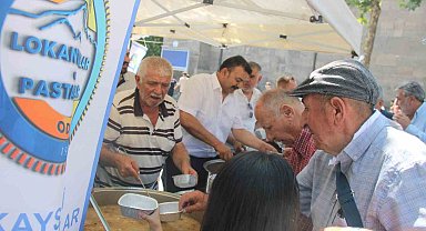 Lokantacılar ve Pastacılar Odası'ndan 10 Bin Kişilik Aşure