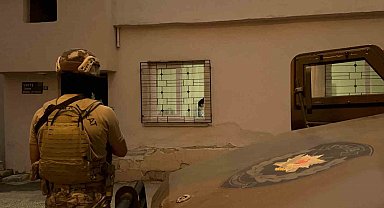 Mersin'de uyuşturucu satıcılarına şafak operasyonu: 35 gözaltı kararı