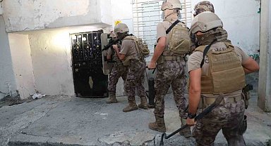 Mersin'deki 'torbacı' operasyonu: 27 gözaltı