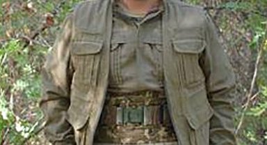 MİT, terör örgütü PKK'nın, TSK, Emniyet ve MİT mensuplarına suikast amacıyla eğittiği Bekir Kına'yı, Irak sınırından 150 km. içerideki Süleymaniye'de etkisiz hale getirdi.