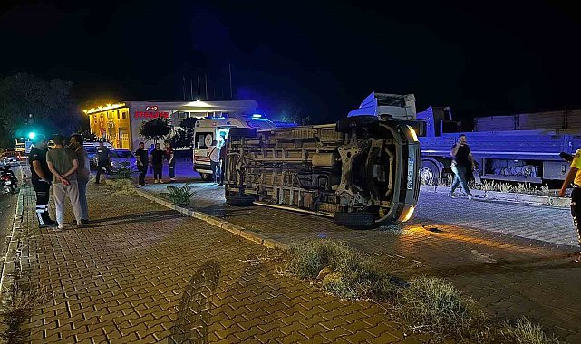 Nevşehir'de servis minibüsü devrildi: 2 yaralı