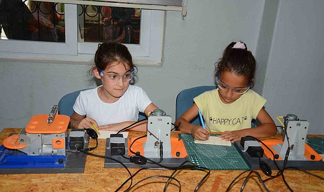 Öğrenciler bilimsel el berecilerini Mersin Büyükşehir Belediyesiyle geliştiriyor