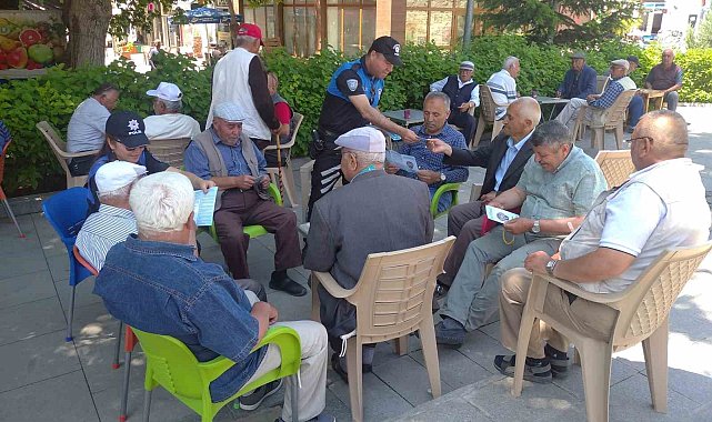 Polis vatandaşları 'İletişim Yoluyla Dolandırıcılık' Konusunda Uyardı