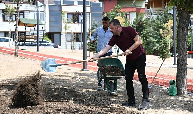 Pursaklar'da park yenileme çalışmaları devam ediyor