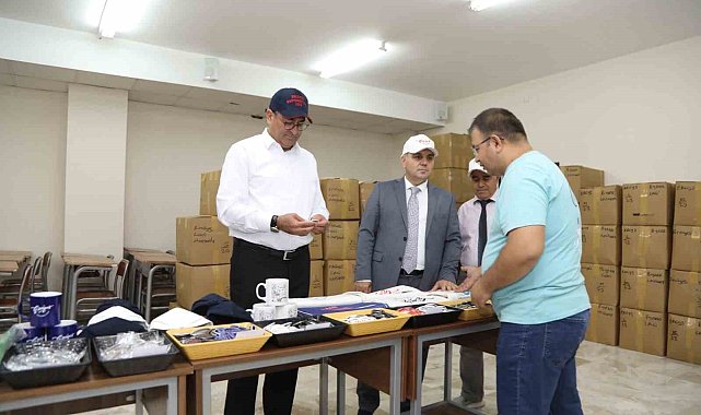 Rektör Altun, ERÜ Store deposunu inceledi