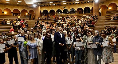 Şehir Tiyatrosu Gençlik Kulübü, izleyicilerle buluştu