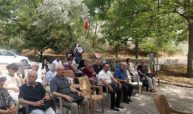 Senarist Yazar Emine Karataş kitapseverlerle buluştu