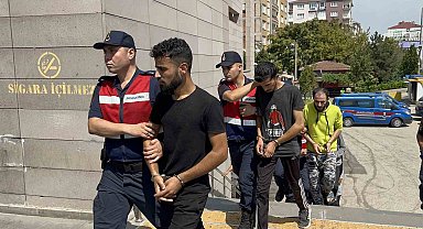 Silah zoruyla küçükbaş hayvan ve para gasp eden yabancı uyruklu 7 şahıs adliyeye sevk edildi