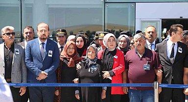 Sivas şehidini karşıladı