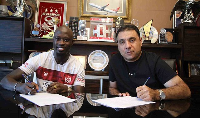 Sivasspor, Modou Barrow'u kadrosuna kattı