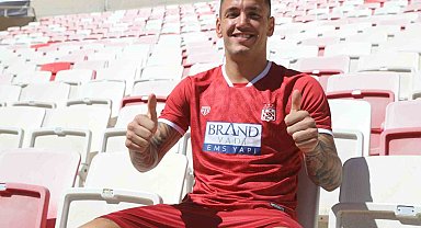 Sivasspor, Rey Manaj'ı renklerine bağladı