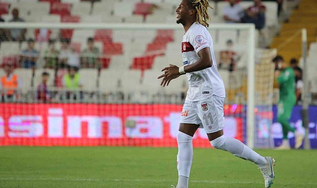 Sivasspor'da Gerson Rodrigez ilk resmi maçına çıktı