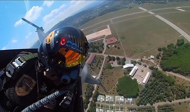 SOLOTÜRK'ten Yalova'da nefes kesen gösteri