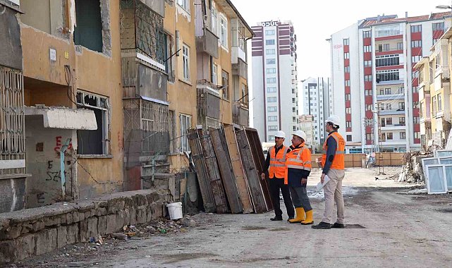 Talas dönüşüyor, yapılar güçleniyor