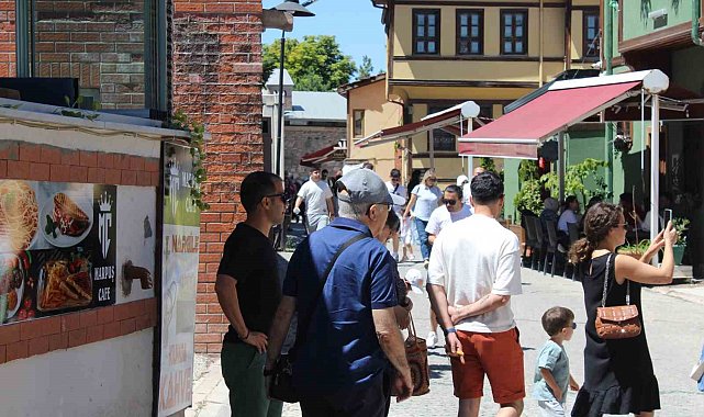Tarihi bölge yerli ve yabancı turistlerin odağı olmaya devam ediyor