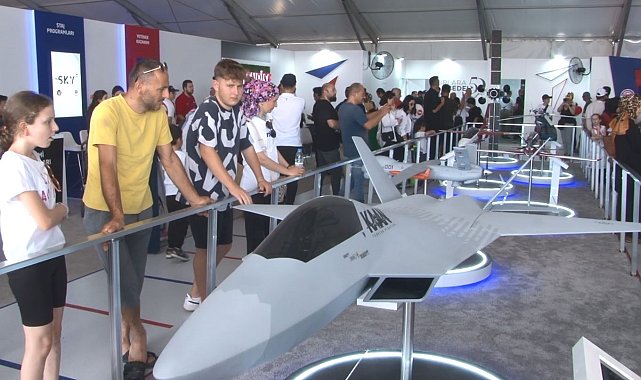 TUSAŞ'ın TEKNOFEST standına yoğun ilgi