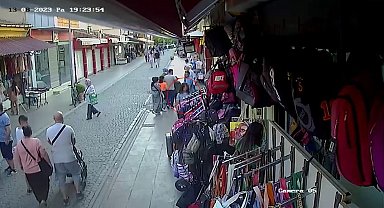 Valiz hırsızı kadın güvenlik kameralarına yakalandı