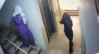 Yardım toplama bahanesiyle girdikleri evden para ve mücevher çaldılar