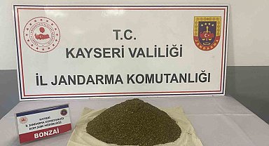 Zehir tacirleri uyuşturucuyu piyasaya süremeden yakayı ele verdi