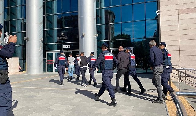 125 bin TL değerindeki bin 500 metre kabloyu çalan 4 şüpheli tutuklandı