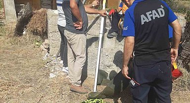 20 metrelik su kuyusuna düşen keçi kurtarıldı