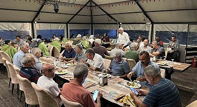 40 yıl önce askerlik yapan silah arkadaşları, her yıl farklı bir ilde buluşuyor