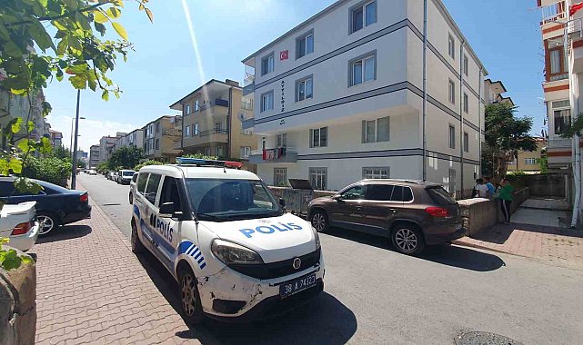90 yaşındaki kadın evinde ölü bulundu