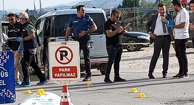 Afyonkarahisar'da sokak ortasında silahlı saldırı: 1 ölü, 1 yaralı