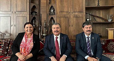 AK Parti İl Başkanı Ünsal: "Kanser tedavisi yapan hekimler artık Kırşehir'de hizmet verecek"
