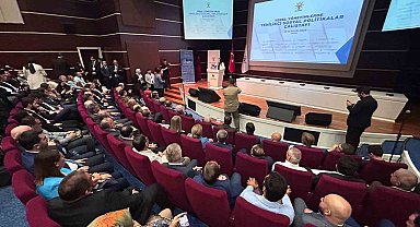 AK Parti'de 'Yerel Yönetimlerde Yenilikçi Sosyal Politikalar Çalıştayı' başladı