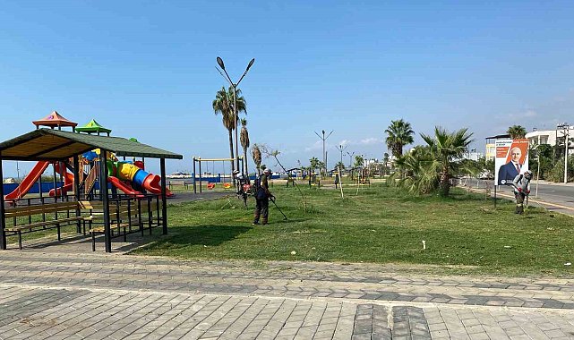 Akdeniz'de park, bahçe ve yeşil alanlar yenileniyor