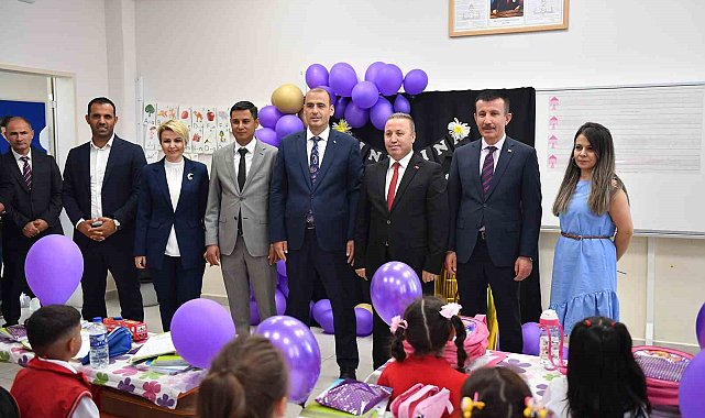 Altındağ Belediyesinden çocuklara çanta hediyesi