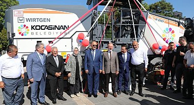 Bakan Özhaseki: "1 milyon 900 binden fazla insan evinde değil dışarıdaysa, başka projelerin peşinde koşmak çok doğru olmaz"